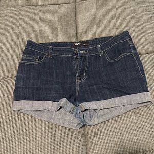 BDG High Waisted Denim Shortie Jean Shorts Size 31